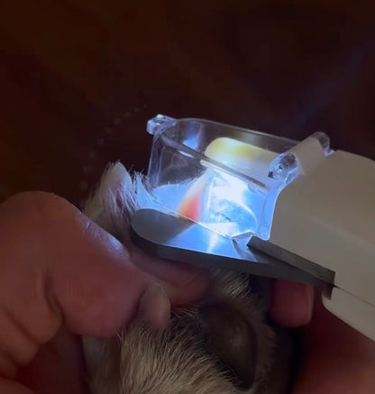 Pawlite™ Quick See Clipper